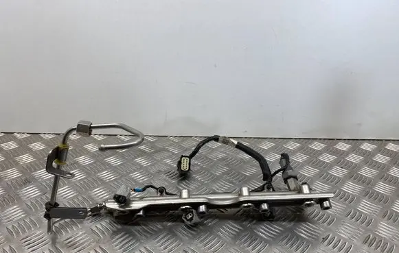 Ford Focus Fuel main line pipe CM5E9H487AL CM5E9D280AH