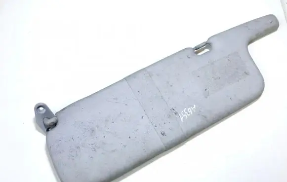 Mitsubishi Carisma Sun visor