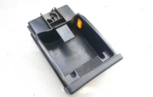 Nissan Primera Car ashtray 8347
