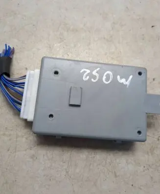 Citroen C4 II Picasso Seat control module 9802982280 1226087000 B41677D