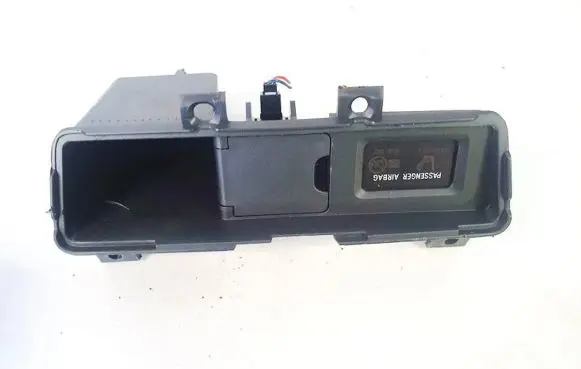 Daihatsu Materia Passenger airbag on/off switch 1810b7n 181-0b7n