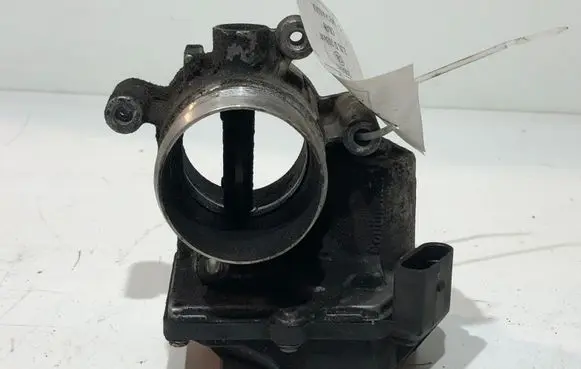 Volkswagen Tiguan Throttle valve 03L128063E A2C53338105 0207092155