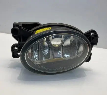 Mercedes-Benz E W211 Front fog light A1698201656 0305077002 1698201656