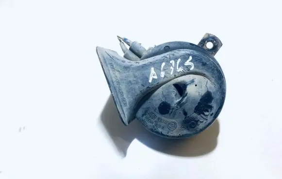 Volkswagen PASSAT B4 Horn signal