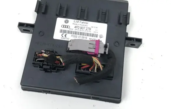 Audi Q7 4L Comfort/convenience module 4F0907279 4F0910279K