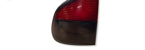 Renault Safrane Rear/tail lights 7700808305
