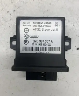 Volkswagen PASSAT B6 Light module LCM 5M0907357A 5WK49172A
