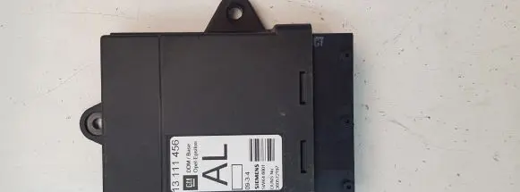 Opel Vectra C Door control unit/module 13111456