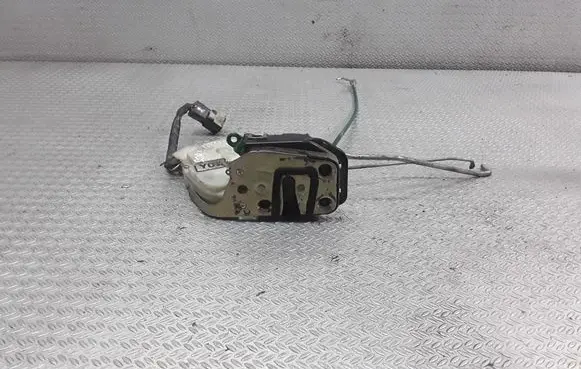 KIA Sorento Front door lock