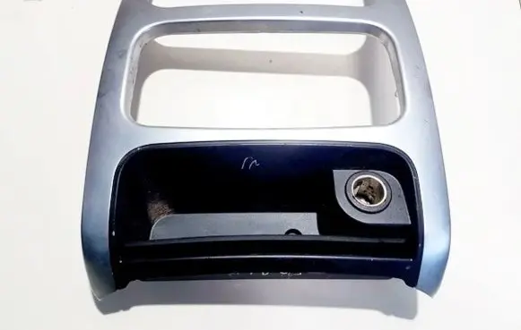 Jeep Cherokee Cigarette lighter 6046440