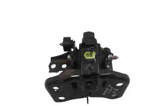 Toyota Auris E180 Engine mount bracket
