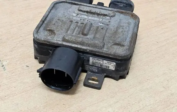 Volvo XC60 Coolant fan relay 940009402