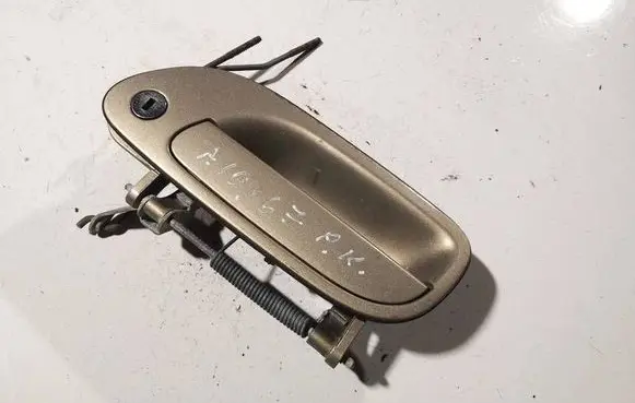Volvo XC70 Front door exterior handle