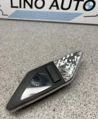 BMW 3 E46 Rear seat light 8375586