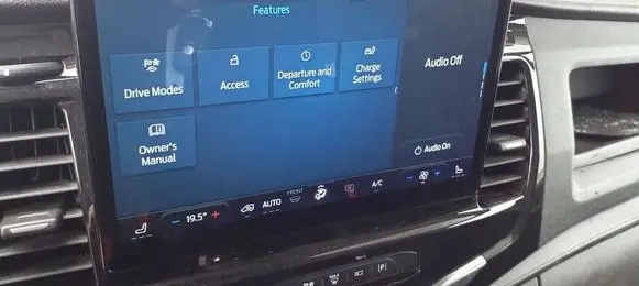 Ford E-Transit Screen/display/small screen NK4T18B955FC3UAW