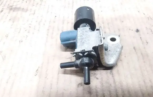 Toyota Auris 150 Vacuum valve 9091012281