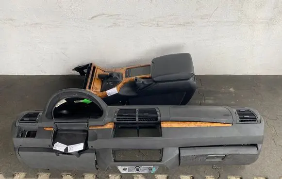 BMW X5 E53 Dashboard glove box trim QUA290125KONSOLA1