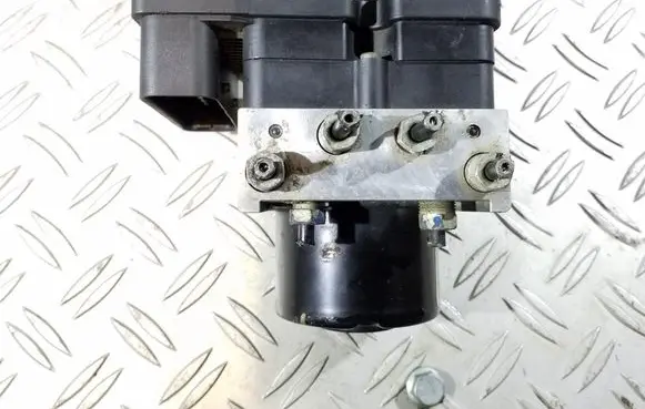 Ford Focus ABS Pump 10097001243 3M512M110JA 10020700714
