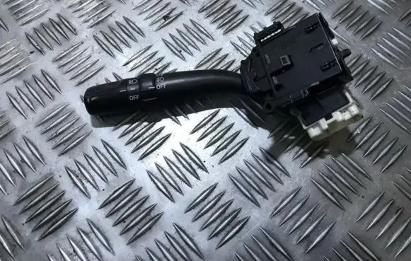 Toyota Avensis T250 Indicator stalk