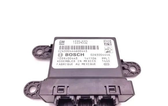 Opel Insignia A Gateway control module 13354532 0263004446 1039J00443