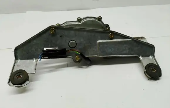 Volvo S40, V40 Rear window wiper motor 0390201529