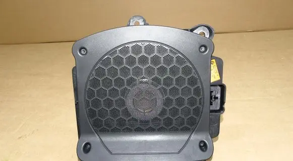 BMW 4 G22 G23 G24 G26 Subwoofer speaker 2622489