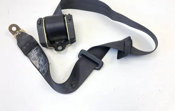Volkswagen New Beetle Rear seatbelt 601156800B 601158100A 1Y0857805A