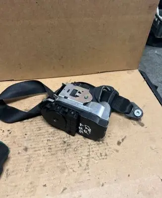Mercedes-Benz S W221 Front seatbelt A2218603285