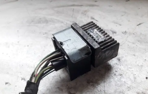 Citroen C4 II Picasso Glow plug pre-heat relay 9640469680
