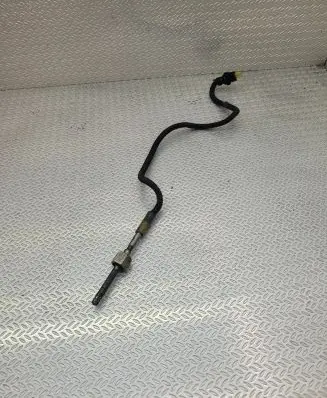 Mercedes-Benz CLS C218 X218 Exhaust gas temperature sensor A0019050600