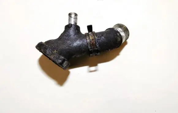 Toyota Corolla Verso E121 Engine coolant pipe/hose