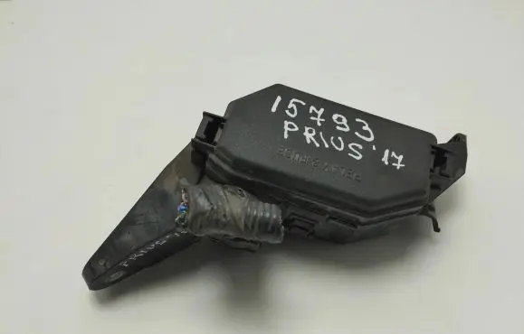 Toyota Prius (XW50) Fuse box set 8266247190
