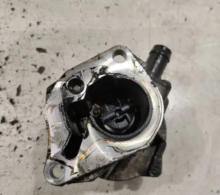 Renault Kangoo I Vacuum pump