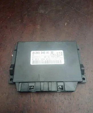 Mercedes-Benz C W203 Gearbox control unit/module 2035450132 033M026M 0263004016