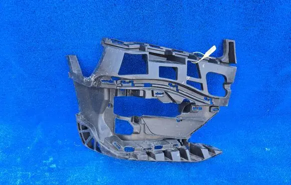 BMW 2 F45 Front bumper mounting bracket 7460144