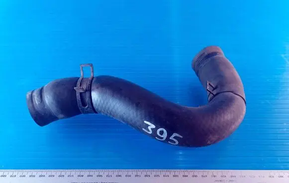 KIA Sorento Engine coolant pipe/hose