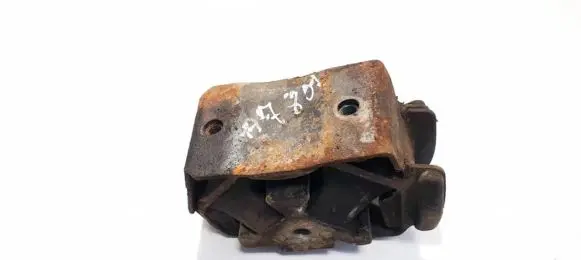Mercedes-Benz Vito Viano W638 Engine mount bracket 6382411413 742693