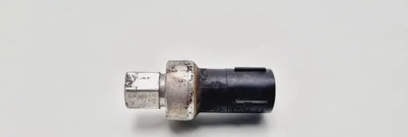 Jaguar X-Type Air conditioning (A/C) pressure sensor 6F9319D594AA