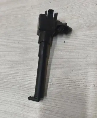 Toyota Avensis T270 Headlight washer spray nozzle 8520805050