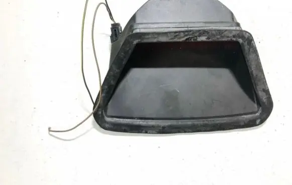 BMW 7 E38 Third/center stoplight 63258352788 6325-8352788
