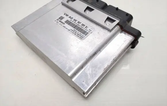 Seat Leon (5F) Engine control unit/module 04E907309BJ 0261S12608