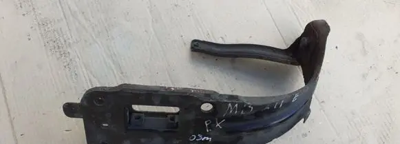 Mercedes-Benz E W211 Headlight/headlamp mounting bracket