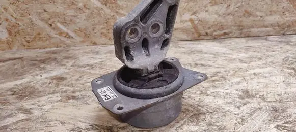 Cadillac SRX Engine mount bracket 20847581