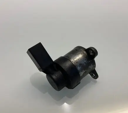 Mercedes-Benz E W211 Fuel pressure sensor A6420740184 6420740184
