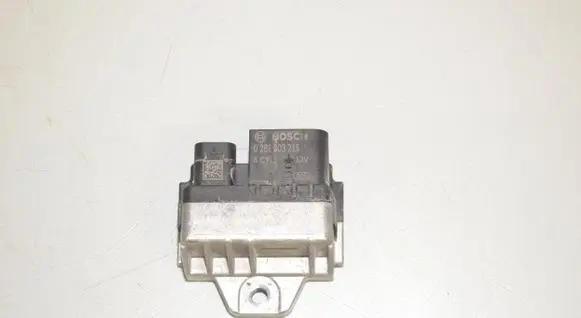 BMW 1 F40 Glow plug pre-heat relay 8596873 12218596873