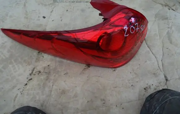 Peugeot 207 Rear/tail lights 9680158080 VP7PFX13404A