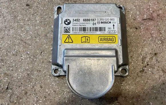 BMW M4 F82 F83 Airbag control unit/module 6886187