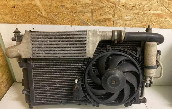 Opel Corsa C Radiator set 13100381