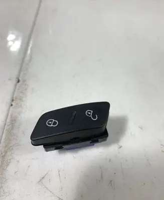 Volkswagen Golf V Central locking switch button 1K0962126B