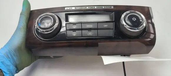 Mitsubishi Pajero Radio/CD/DVD/GPS head unit 2370006501